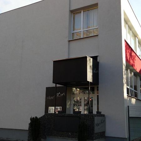 Mari Kiri Penzion Bratislava Exterior photo