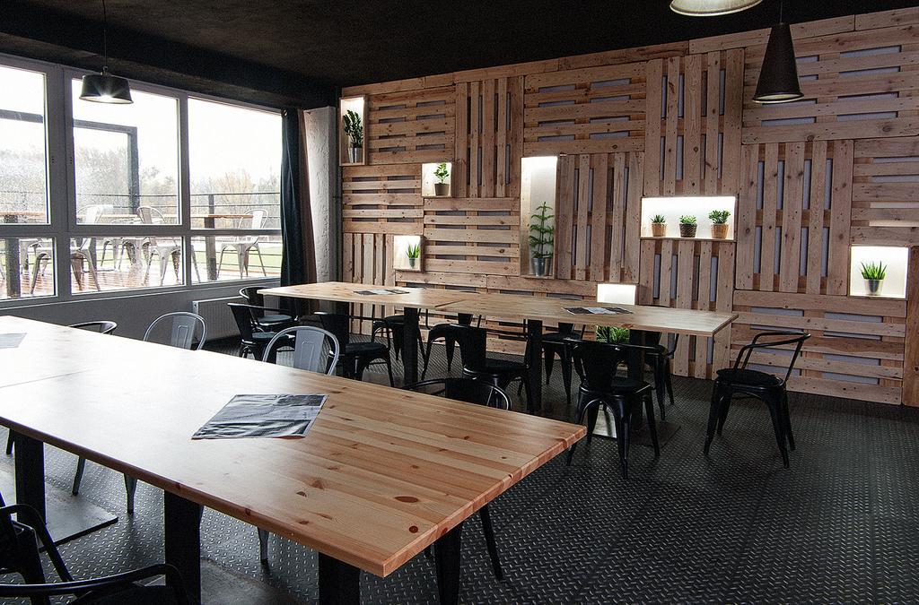 Mari Kiri Penzion Bratislava Exterior photo